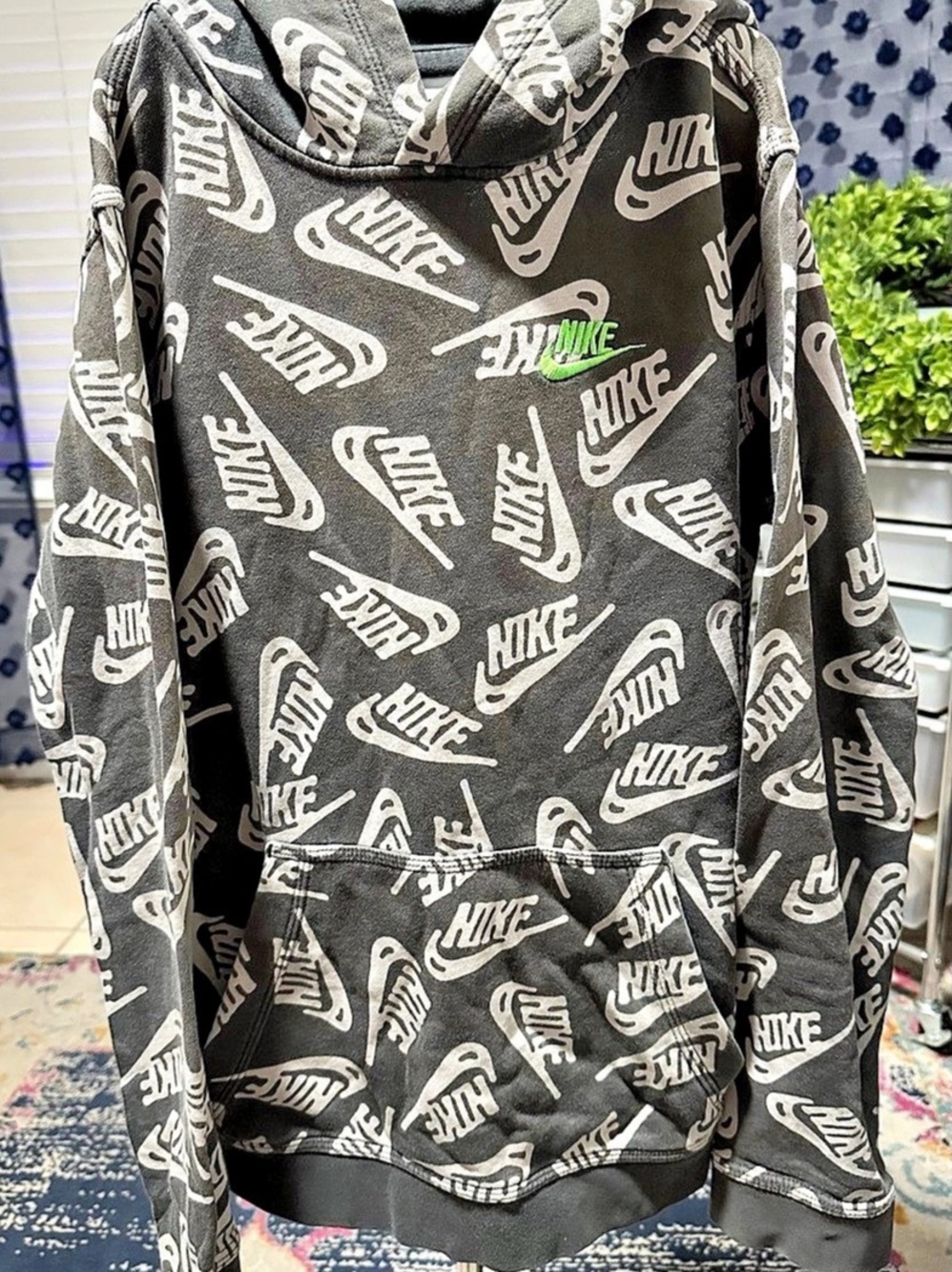 Nike Sportswear Swoosh Print Hoodie Swoosh Print Hoodie Gray XL Like New